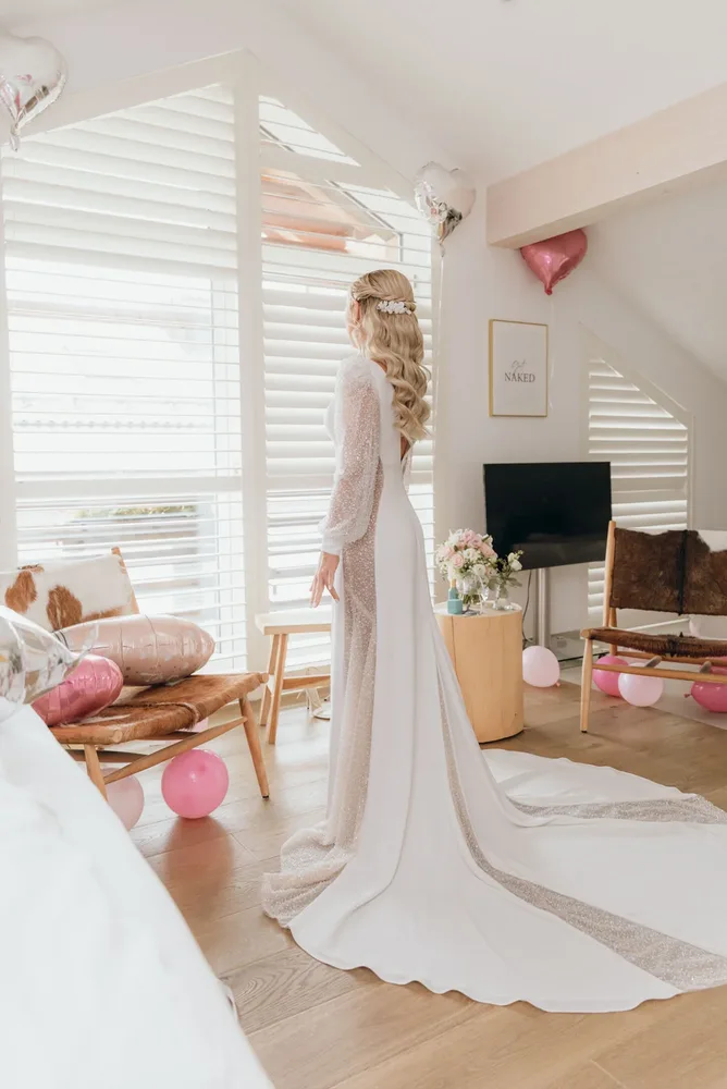 Hochzeitsfotos vom Getting Ready in Gmund am Tegernsee von MOKATI Hochzeitsfotograf München